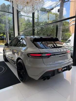 PORSCHE-MACAN-2024