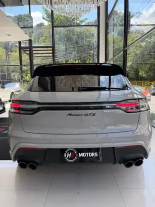 PORSCHE-MACAN-2024