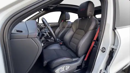 PORSCHE-MACAN-2022
