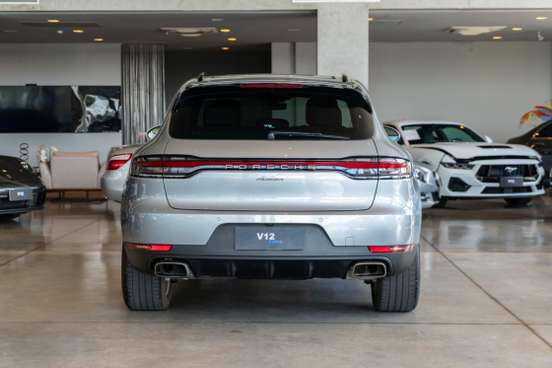 PORSCHE-MACAN-2020