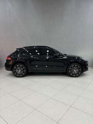 PORSCHE-MACAN-2022