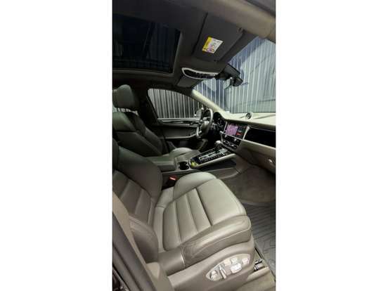 PORSCHE-MACAN-2023