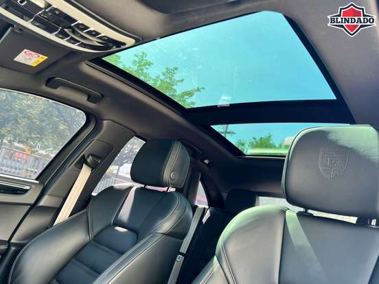 PORSCHE-MACAN-2025