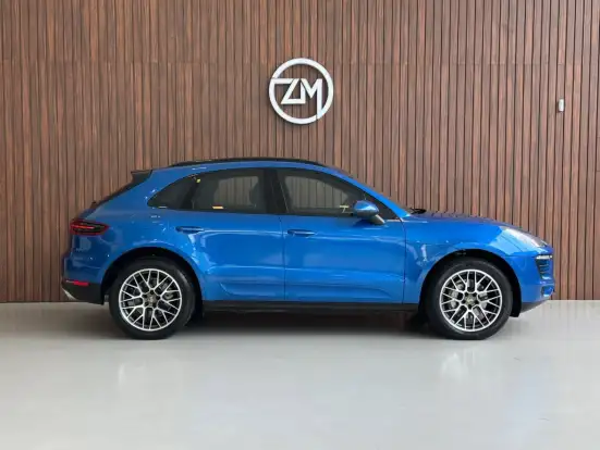 PORSCHE-MACAN-2015