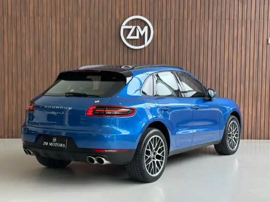 PORSCHE-MACAN-2015