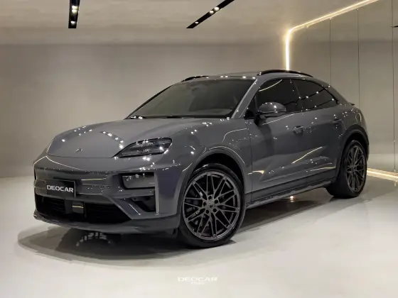 PORSCHE MACAN TURBO ELÉTRICO