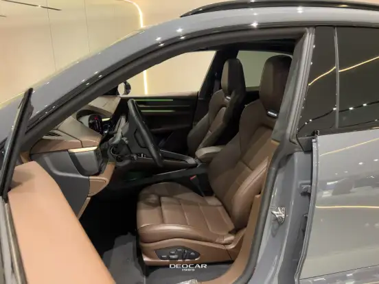 PORSCHE-MACAN-TURBO ELÉTRICO PORSCHE-MACAN-2025