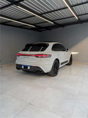 PORSCHE-MACAN-2022