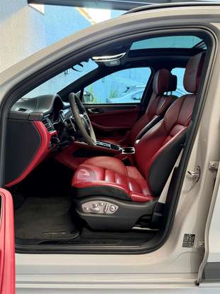 PORSCHE-MACAN-2022