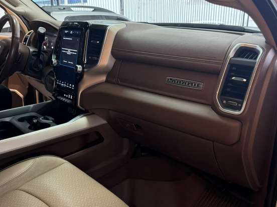 RAM-2500-6.7 I6 TURBO DIESEL LARAMIE CD 4X4 AUTOMÁTICO RAM-2500-2022