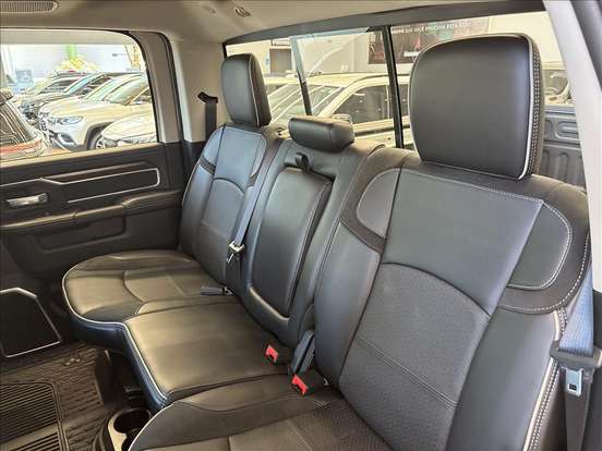 RAM-2500-6.7 I6 TURBO DIESEL LARAMIE CD 4X4 AUTOMÁTICO RAM-2500-2024