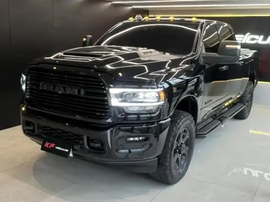 RAM-3500-6.7 I6 TURBO DIESEL LARAMIE NIGHT EDITION CD 4X4 AUTOMÁTICO RAM-3500-2024