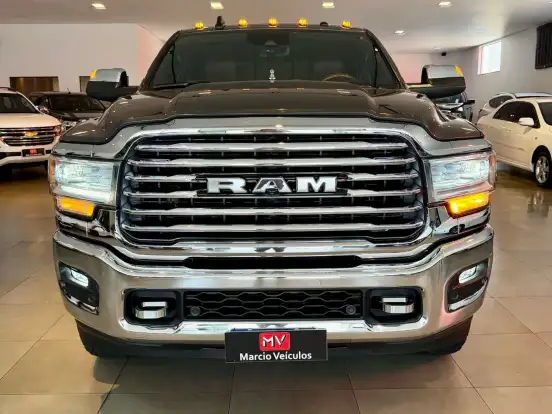 RAM-3500-6.7 I6 TURBO DIESEL LIMITED LONGHORN CD 4X4 AUTOMÁTICO RAM-3500-2022
