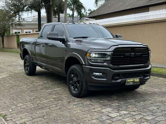 RAM-3500-6.7 I6 TURBO DIESEL LARAMIE NIGHT EDITION CD 4X4 AUTOMÁTICO RAM-3500-2022