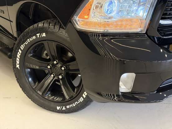 RAM-CLASSIC-5.7 V8 GASOLINA LARAMIE CD 4X4 AUTOMÁTICO RAM-CLASSIC-2022
