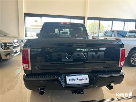 RAM-CLASSIC-5.7 V8 GASOLINA LARAMIE CD 4X4 AUTOMÁTICO RAM-CLASSIC-2022