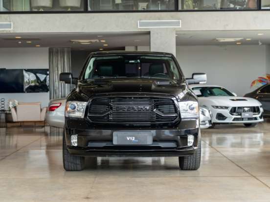 RAM-CLASSIC-5.7 V8 GASOLINA LARAMIE CD 4X4 AUTOMÁTICO RAM-CLASSIC-2022