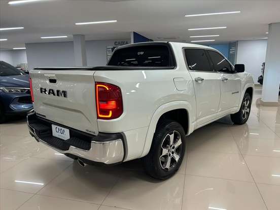RAM-RAMPAGE-2.0 HURRICANE 4 TURBO GASOLINA LARAMIE 4X4 AUTOMÁTICO RAM-RAMPAGE-2023