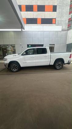 RAM 1500 3.0 HURRICANE 6 BITURBO GASOLINA LARAMIE CD 4X4 AUTOMÁTICO