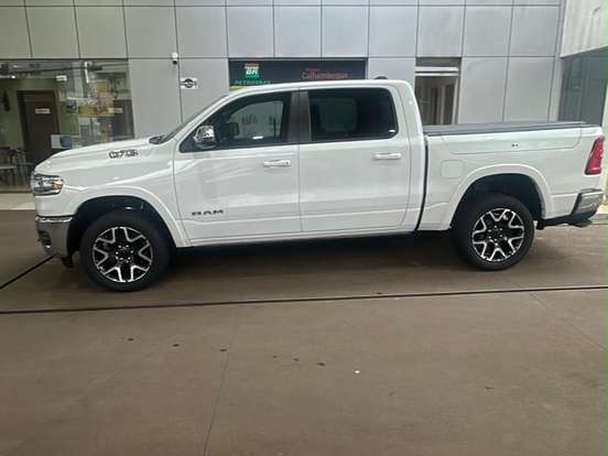 RAM-1500-3.0 HURRICANE 6 BITURBO GASOLINA LARAMIE CD 4X4 AUTOMÁTICO RAM-1500-2024