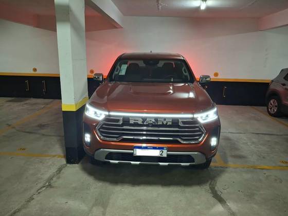 RAM DAKOTA 2.2 TURBO DIESEL LARAMIE 4X4 AUTOMÁTICO