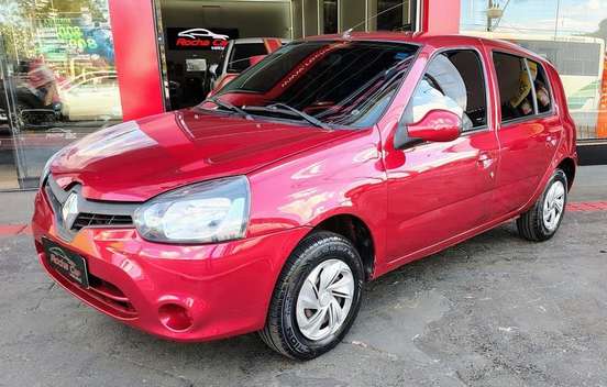 RENAULT-CLIO-2015