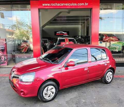 RENAULT-CLIO-2015