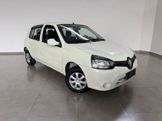 RENAULT-CLIO-2015
