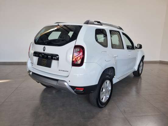 RENAULT-DUSTER-2015
