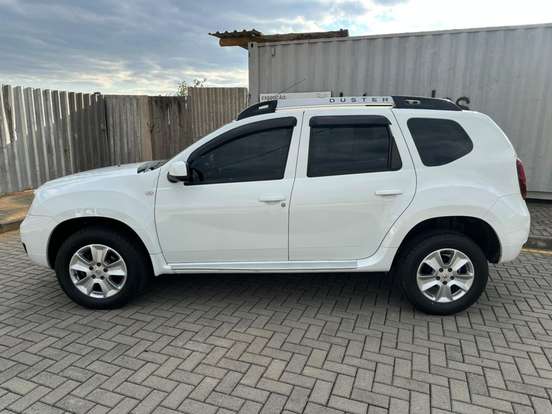 RENAULT-DUSTER-2016