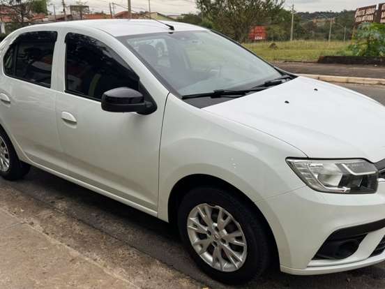 RENAULT-LOGAN-1.0 12V SCE FLEX ZEN MANUAL RENAULT-LOGAN-2021
