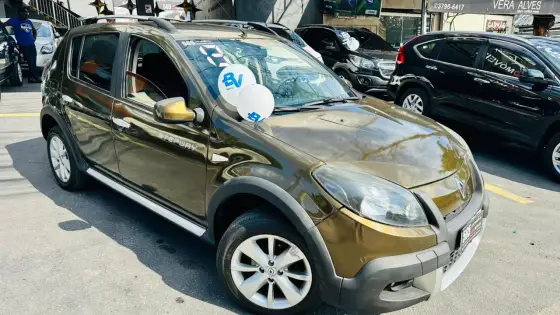 RENAULT SANDERO 1.6 STEPWAY 16V FLEX 4P MANUAL