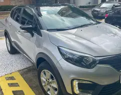 RENAULT CAPTUR 1.6 16V SCE FLEX LIFE X-TRONIC RENAULT CAPTUR 1.6 16V SCE FLEX LIFE X-TRONIC