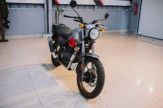 ROYAL ENFIELD SCRAM 411 