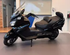SUZUKI BURGMAN 650 EXECUTIVE SUZUKI BURGMAN 650 EXECUTIVE