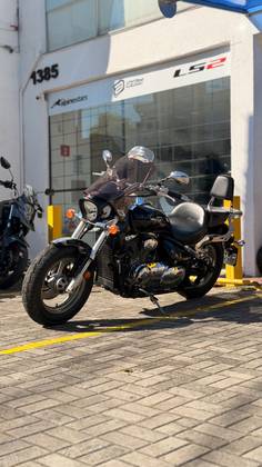 SUZUKI BOULEVARD M800 