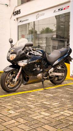 SUZUKI GSX 750 F 