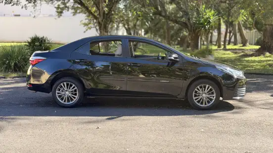 TOYOTA-COROLLA-2018