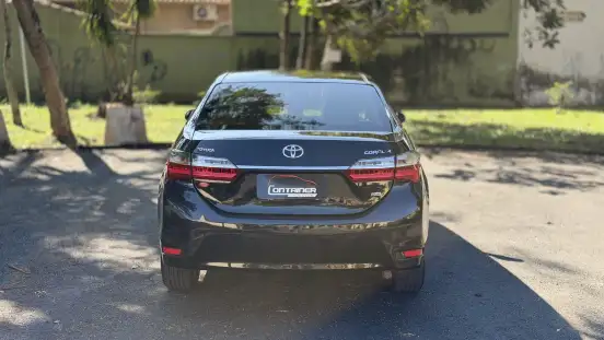 TOYOTA-COROLLA-2018