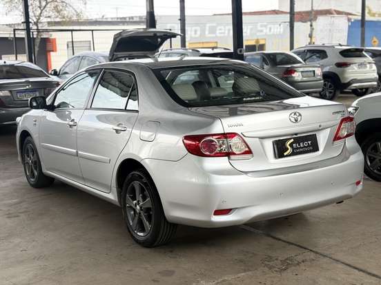 TOYOTA-COROLLA-2012