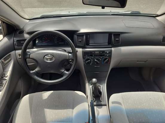 TOYOTA-COROLLA-2005