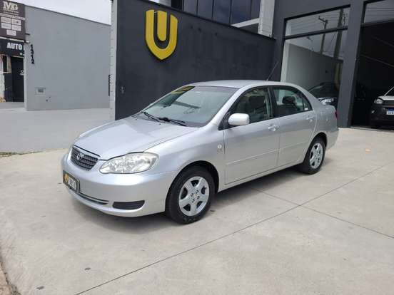 TOYOTA-COROLLA-2005