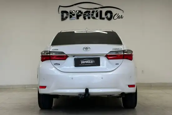 TOYOTA-COROLLA-2018