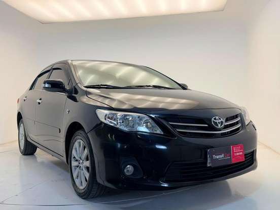 TOYOTA-COROLLA-2012