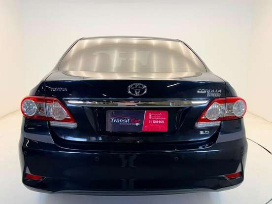 TOYOTA-COROLLA-2012
