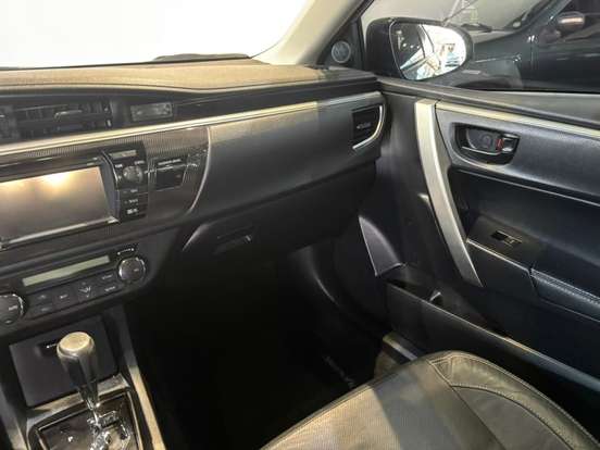 TOYOTA-COROLLA-2016