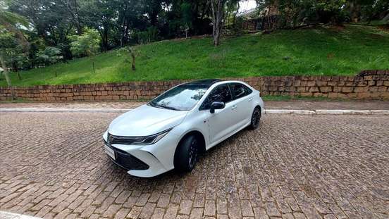 TOYOTA-COROLLA-2023
