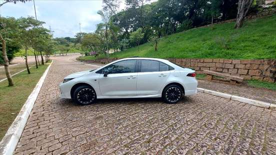 TOYOTA-COROLLA-2023