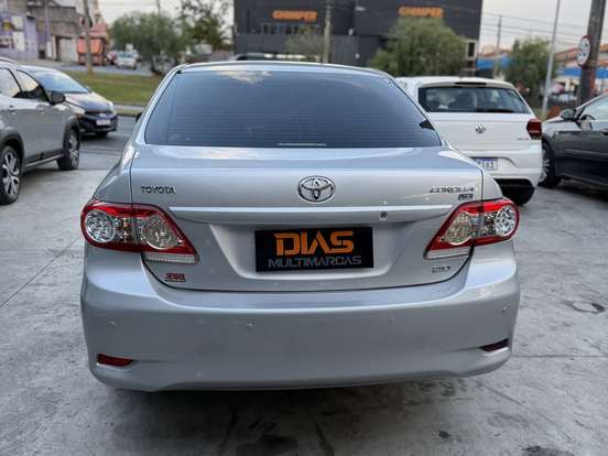 TOYOTA-COROLLA-2012
