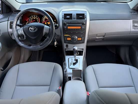 TOYOTA-COROLLA-2012
